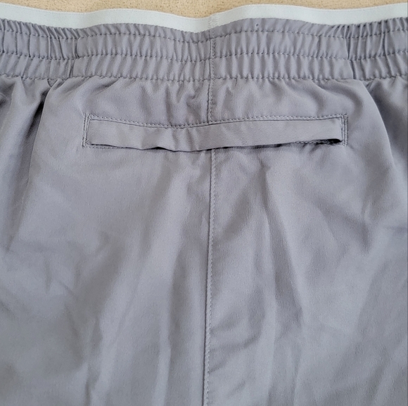 Nike Gray Brief-Lined Running Shorts Size XL EUC - Picture 3 of 10